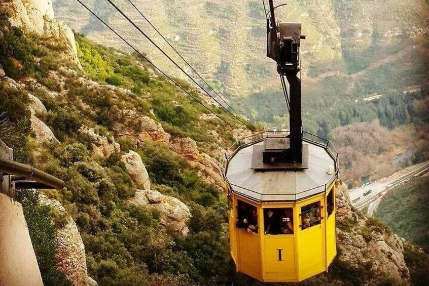 Private tour to Montserrat. The most complete tour, Cable car & meal included