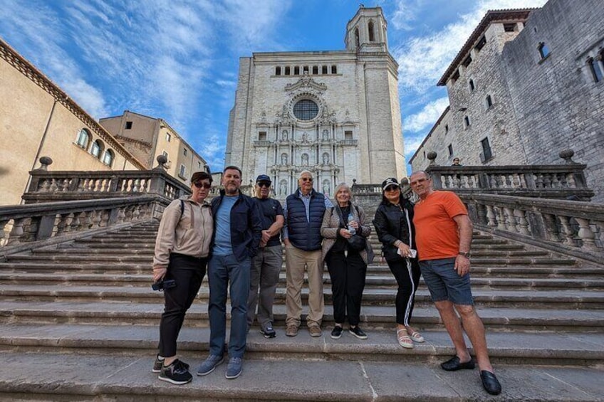 Girona & Dali Museum Small Group Tour with Pick-up from Barcelona