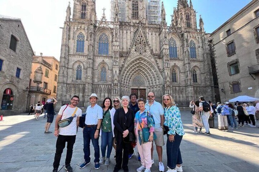 Park Guell and Sagrada Familia Private Tour with Hotel pick-up