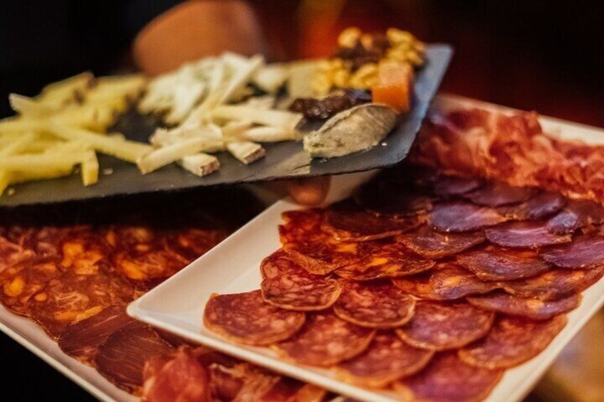 Food, Wine and History Tour with La Boqueria Market