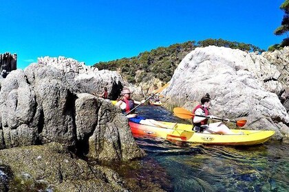 Private Tour - Trekking & Kayak along the spectacular Costa Brava