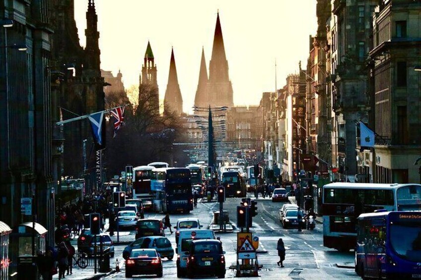 Edinburgh walking tasting tour with Secret Food Tours