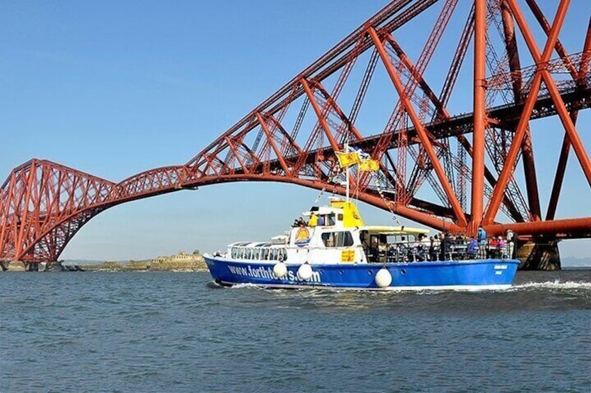 Edinburgh Three Bridges & Inchcolm Island Cruise