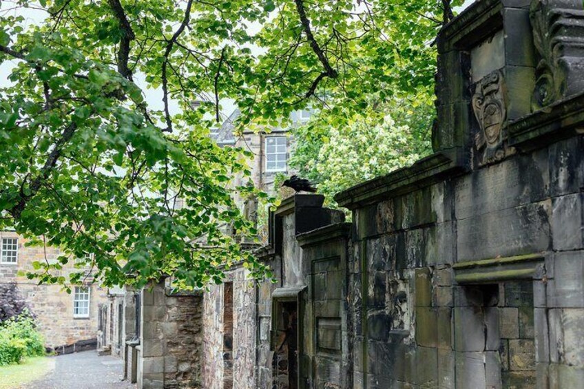 Tales of Edinburgh Tour: Ghosts, Graveyards & Legends