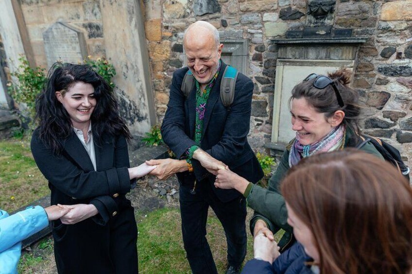 Tales of Edinburgh Tour: Ghosts, Graveyards & Legends