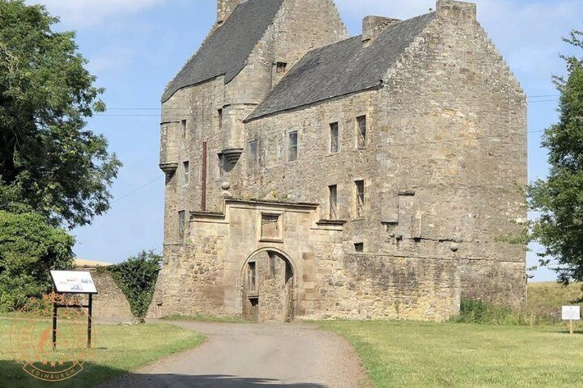 Midhope Castle, used as Lallybroch in Outlander