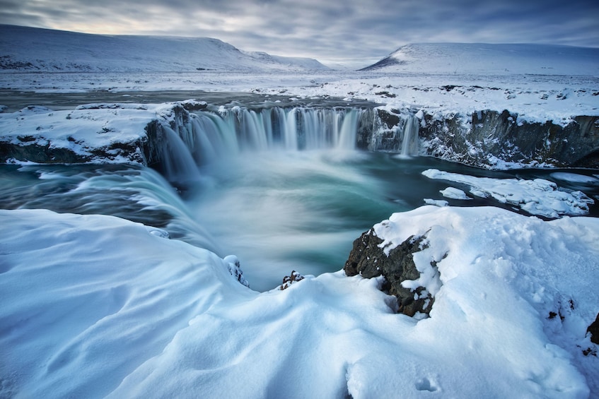 6 Day Around Iceland Winter Minibus Tour