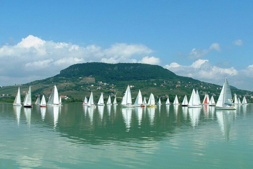 Lake Balaton and Herend: Private Day Tour from Budapest