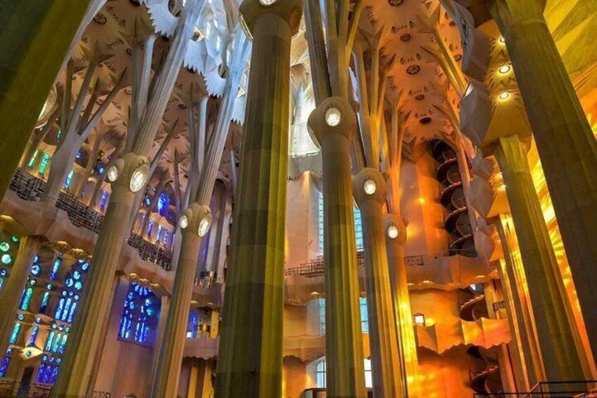 Sagrada Familia: Skip-the-line guided tour