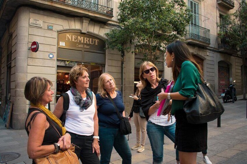 Gothic Quarter's deepest secrets & Sangria