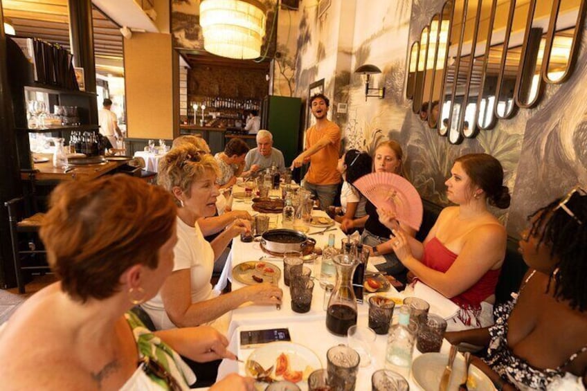 Barcelona Tapas Walking Tour: Food, Wine & History