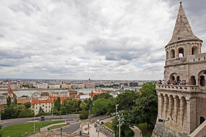 Castle tour panorama