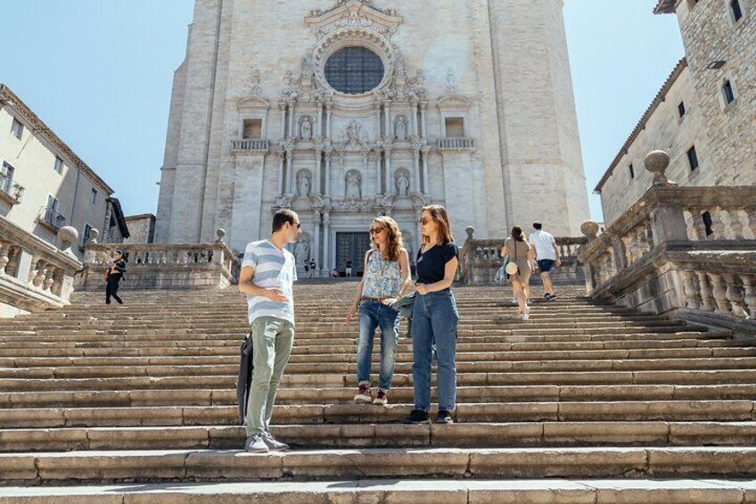 Medieval Girona Private Tour with Scenic Train Ride