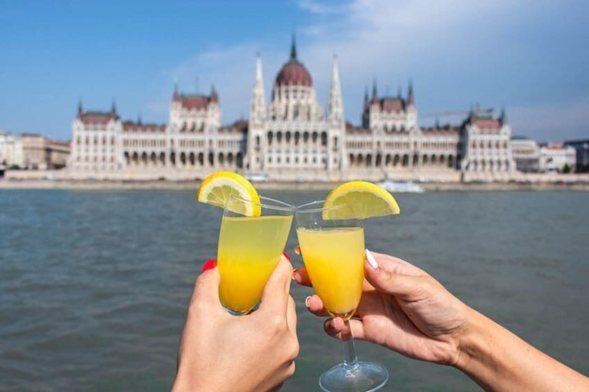Budapest Daytime Sightseeing Cruise by Legenda City Cruises