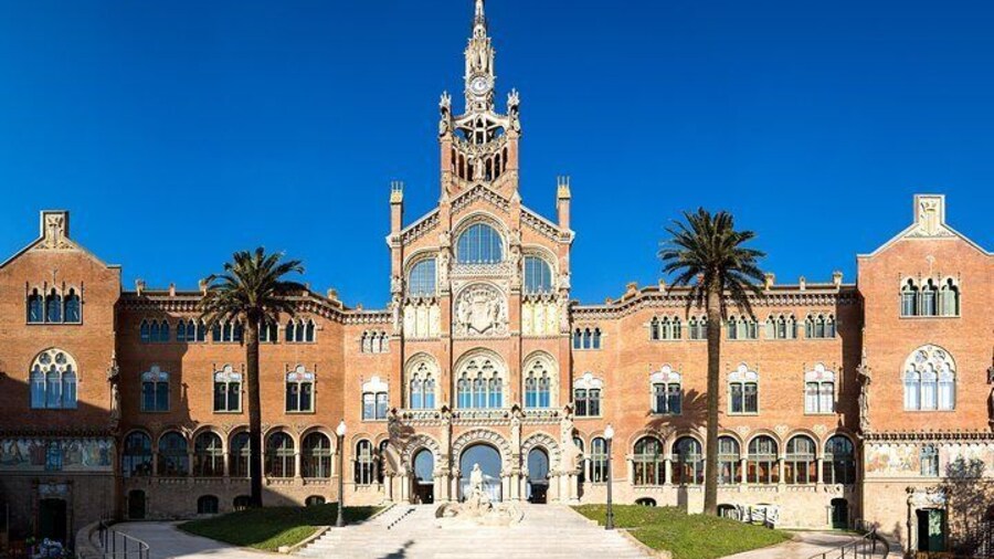 Main entrance of the Sant Pau Art Nouveau site