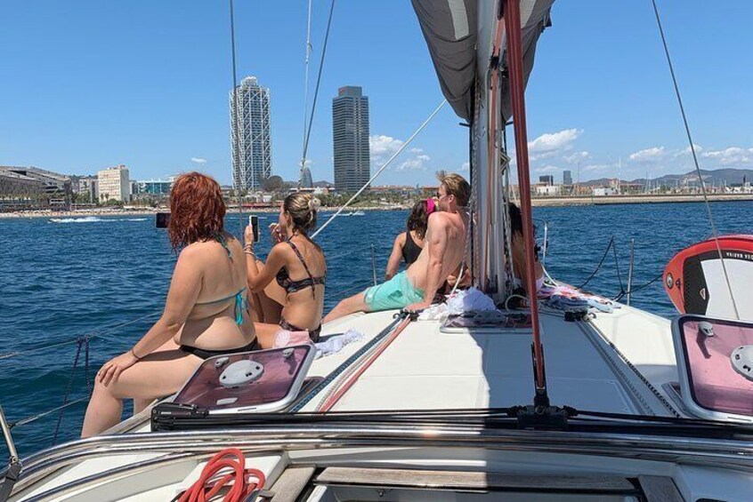 2 Hours Private Sailing Tour for Family and Friends