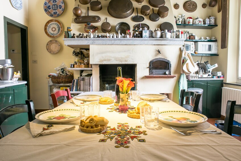 Dining experience at a Cesarina's home in Parma