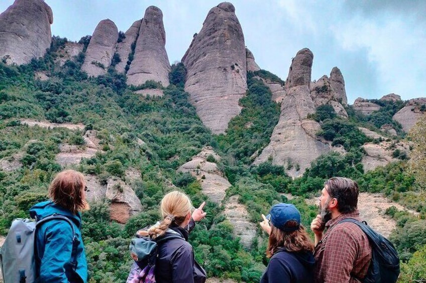 Barcelona: Montserrat Hike and Monastery Small Group Tour