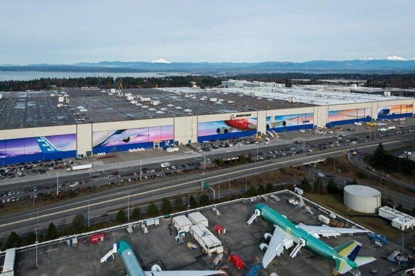 Boeing Factory Tour with Guided Transport from Seattle