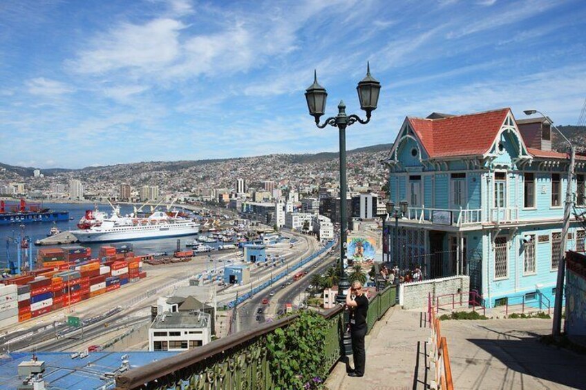 Santiago: Full day tour to Valparaiso and Viña del Mar city