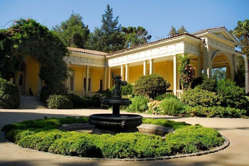 Santiago Full day tour to Maipo Valley, include entraces