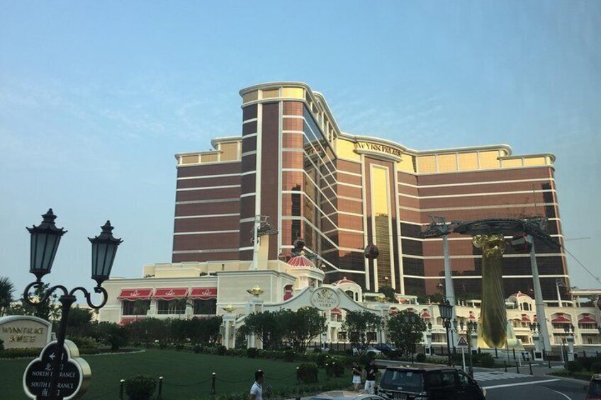Modern Casinos