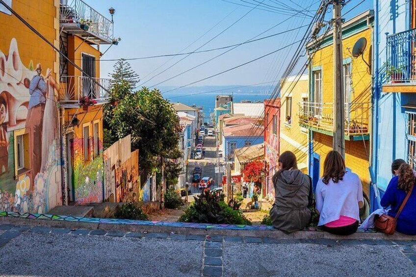 From Santiago: Valparaíso, Viña del Mar and Neruda Museum