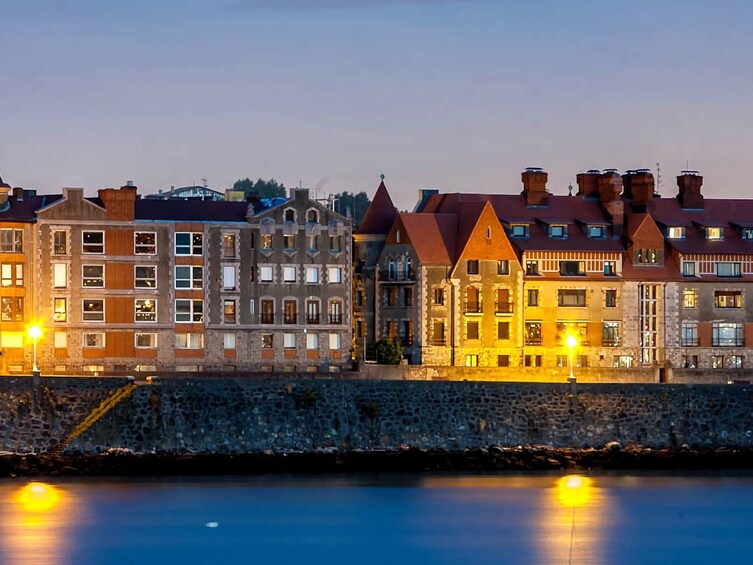 Getxo: Sunset in Sailboat and Dinner