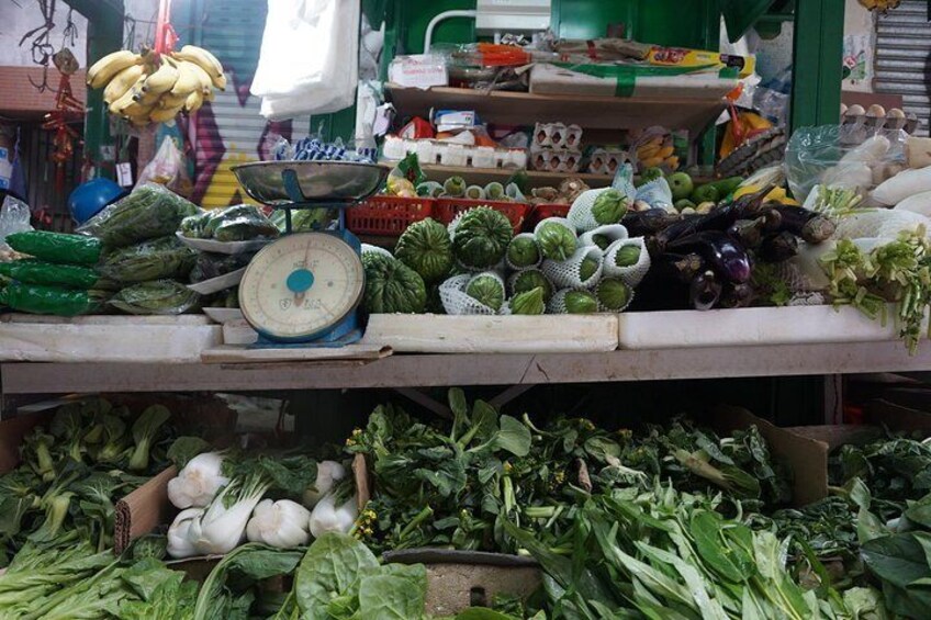 Local wet market exploration