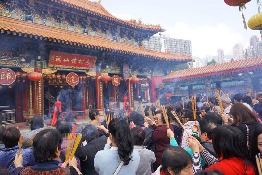 Become immersed in Hong Kong's culture 