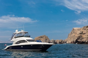 Fixed departures in a Luxury Yacht
