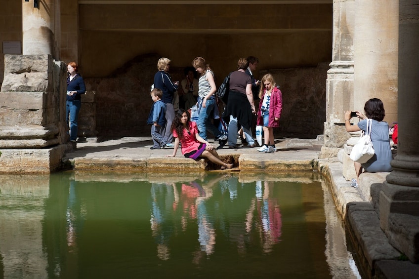 Stonehenge-Bath & Winchester Cathedral Private Tour 