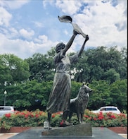 Historic Women of Savannah Tour