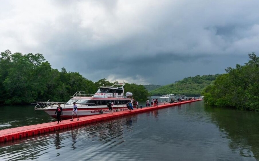 Fast Boat Transfer Bali and Lembongan Island