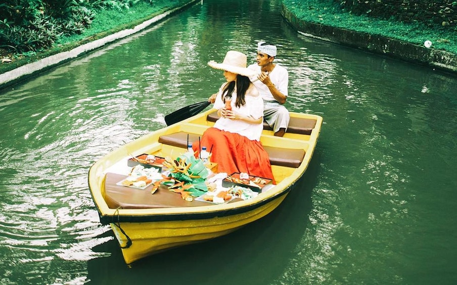 Ubud Picnic Lunch on the Boat