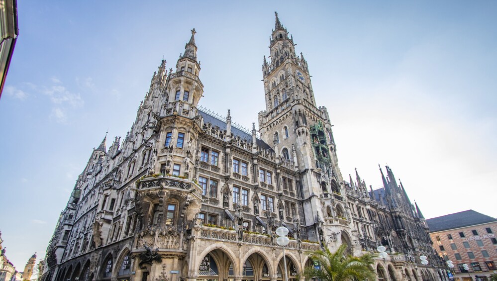 Experience Munich’s Exciting Nightlife with a Local