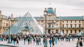 2 Days in Paris with Private Local Guide