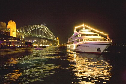 Sydney Harbour Gold Dinner Cruise