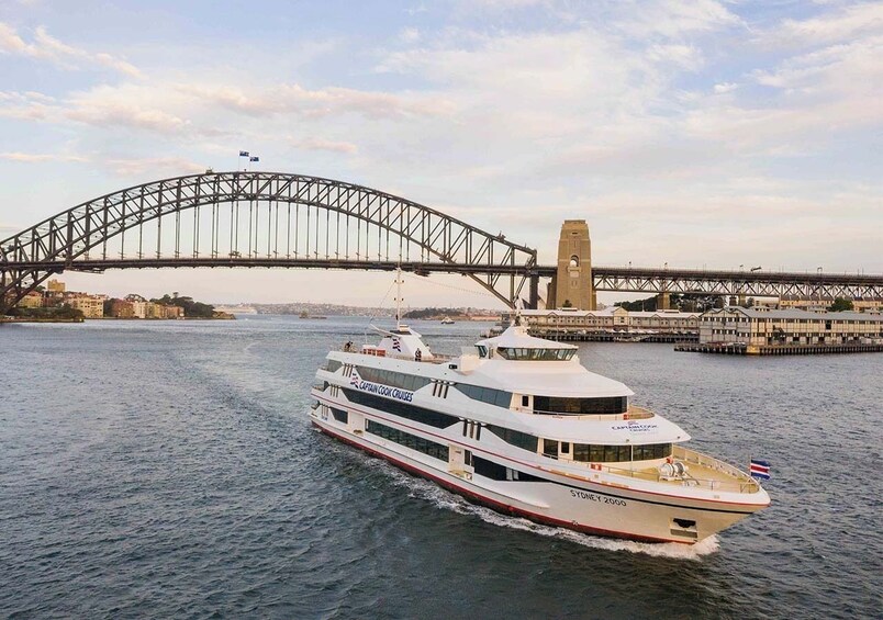 Sydney Harbour Gold Dinner Cruise