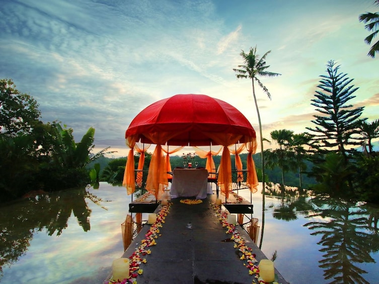 Infinity Amore Romantic Dining in Ubud