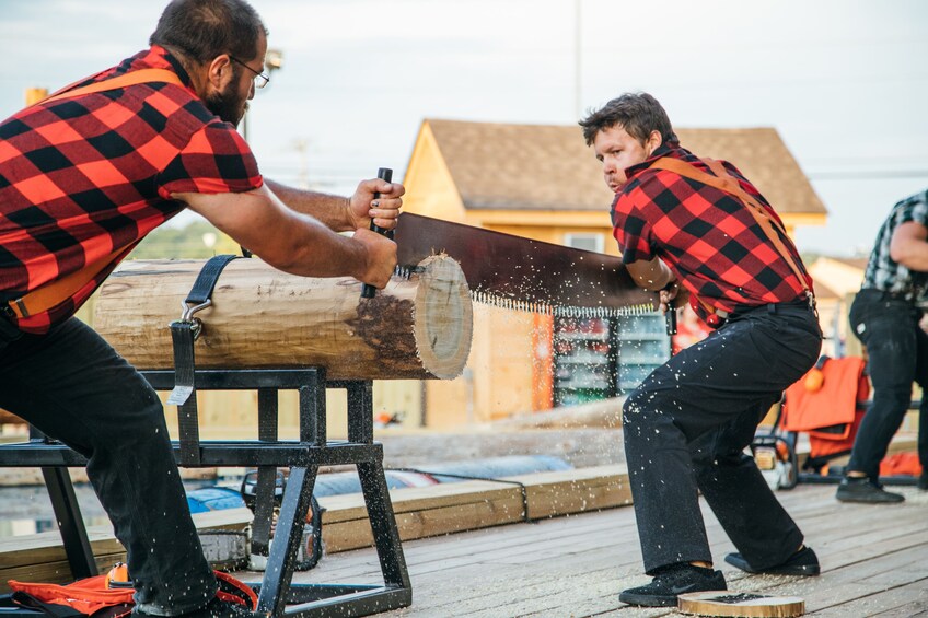 Paula Deen's Lumberjack Feud Show