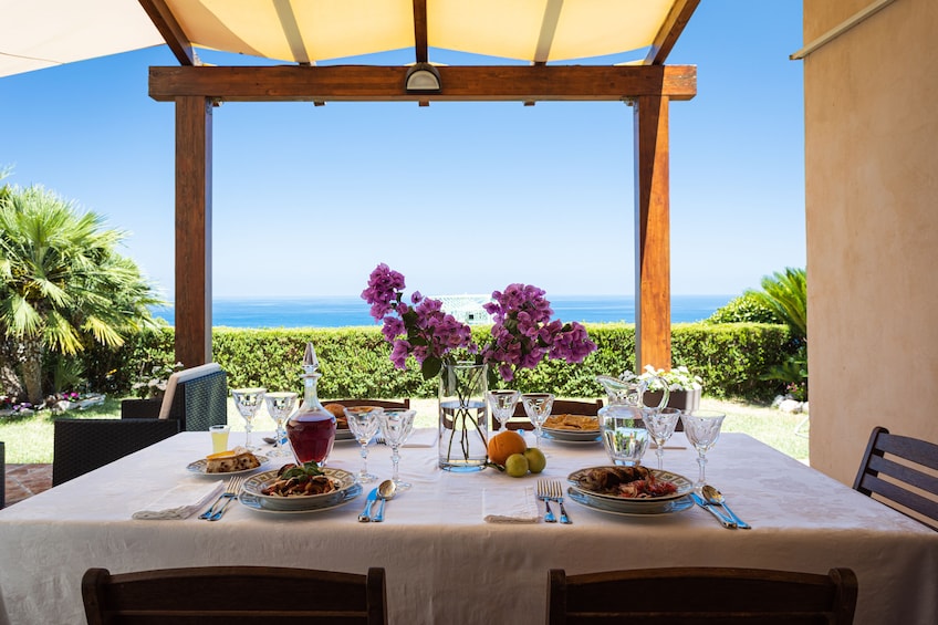 Dining experience at a local's home in Cefalù