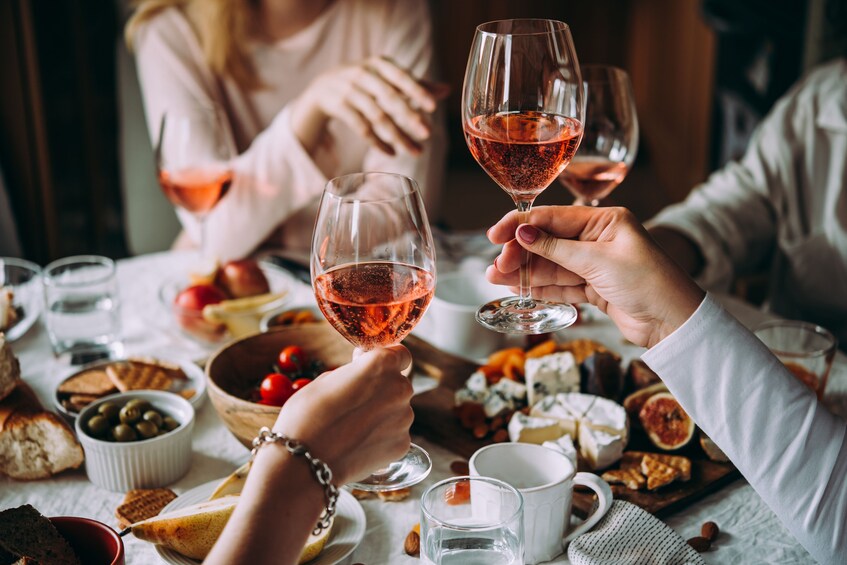 The art of the Aperitivo with a local in Montepulciano