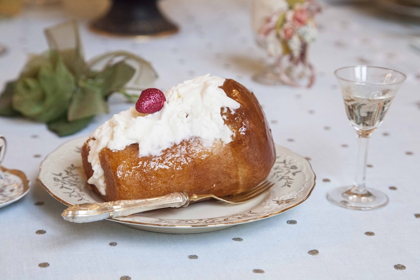 Dining experience at a local's home in Cava de' Tirreni