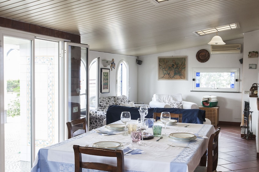 Dining experience at a Cesarina's home in Ercolano