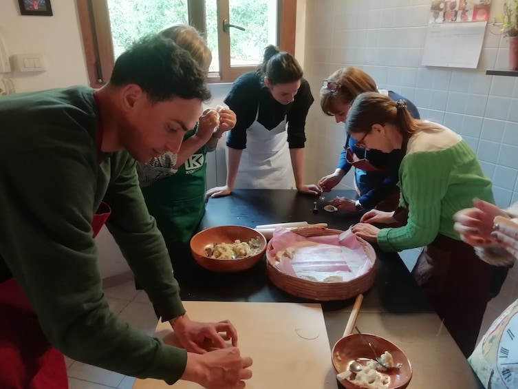 Show item 5 of 8. Cooking Class Cagliari
