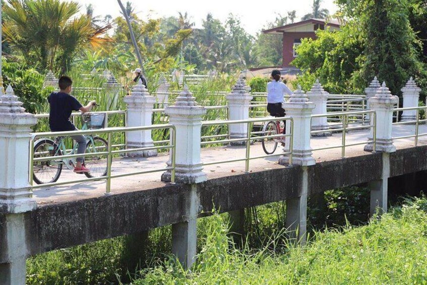 Bangkok Island Hopping Tour with Lunch & Massage