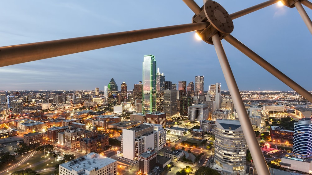 Show item 2 of 10. Best Of Dallas Sightseeing Bus Tour + optional Reunion Tower