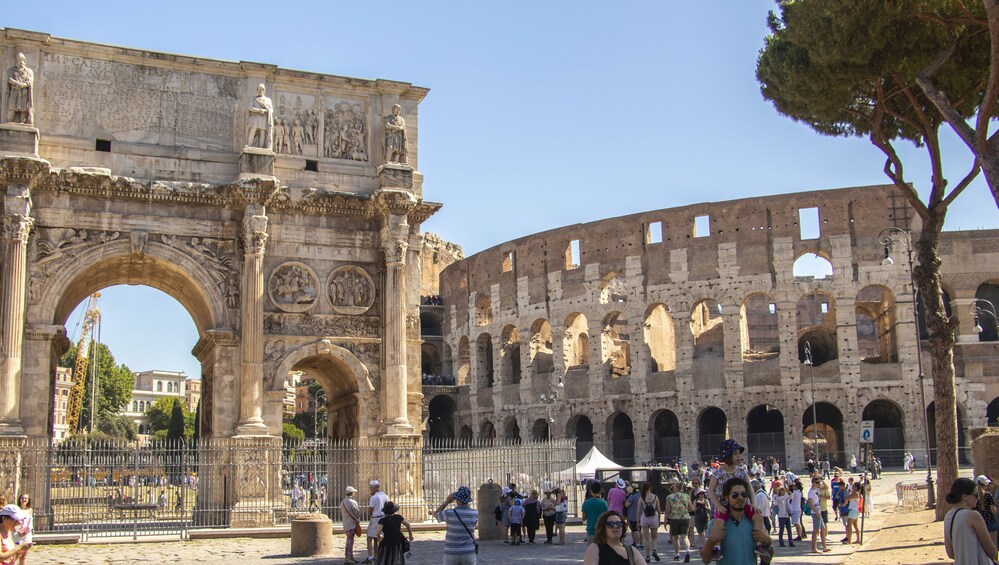 In the Heart of Ancient Rome: Private Tour with a Local