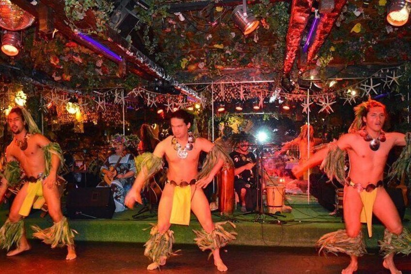 Santiago: Bali Hai Dinner & Show Including Transport